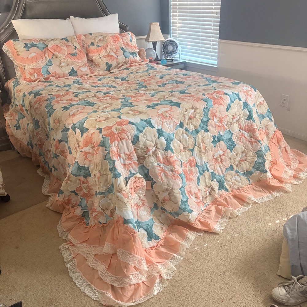 Vintage 80s Oxford Drapery Floral Ruffled King Bedspread Lace Trim 3pc Set